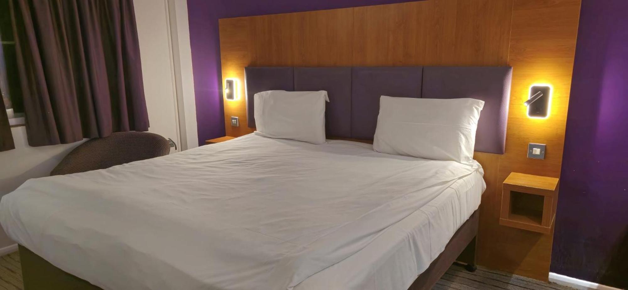 Tyger Inn Дарби Екстериор снимка